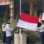 Tanamkan Disiplin dan Nasionalisme, MTsN 10 Tanah Datar Laksanakan Upacara Bendera