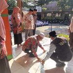 Akurasi Arah Kiblat, MTsN 10 Tanah Datar Gelar Praktik Rashdul Kiblat Bersama KUA Sungayang