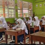Semangat Mengawali Hari Bersama Al-Qur’an, Tahfiz dan Tahsin Warnai PBM di MTsN 10 Tanah Datar